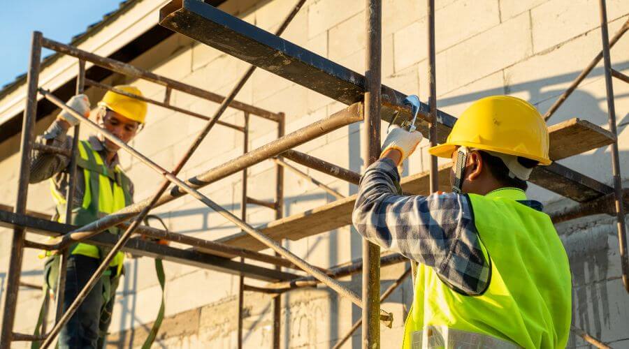 Professional fairlawn roofing services in Evans, CO